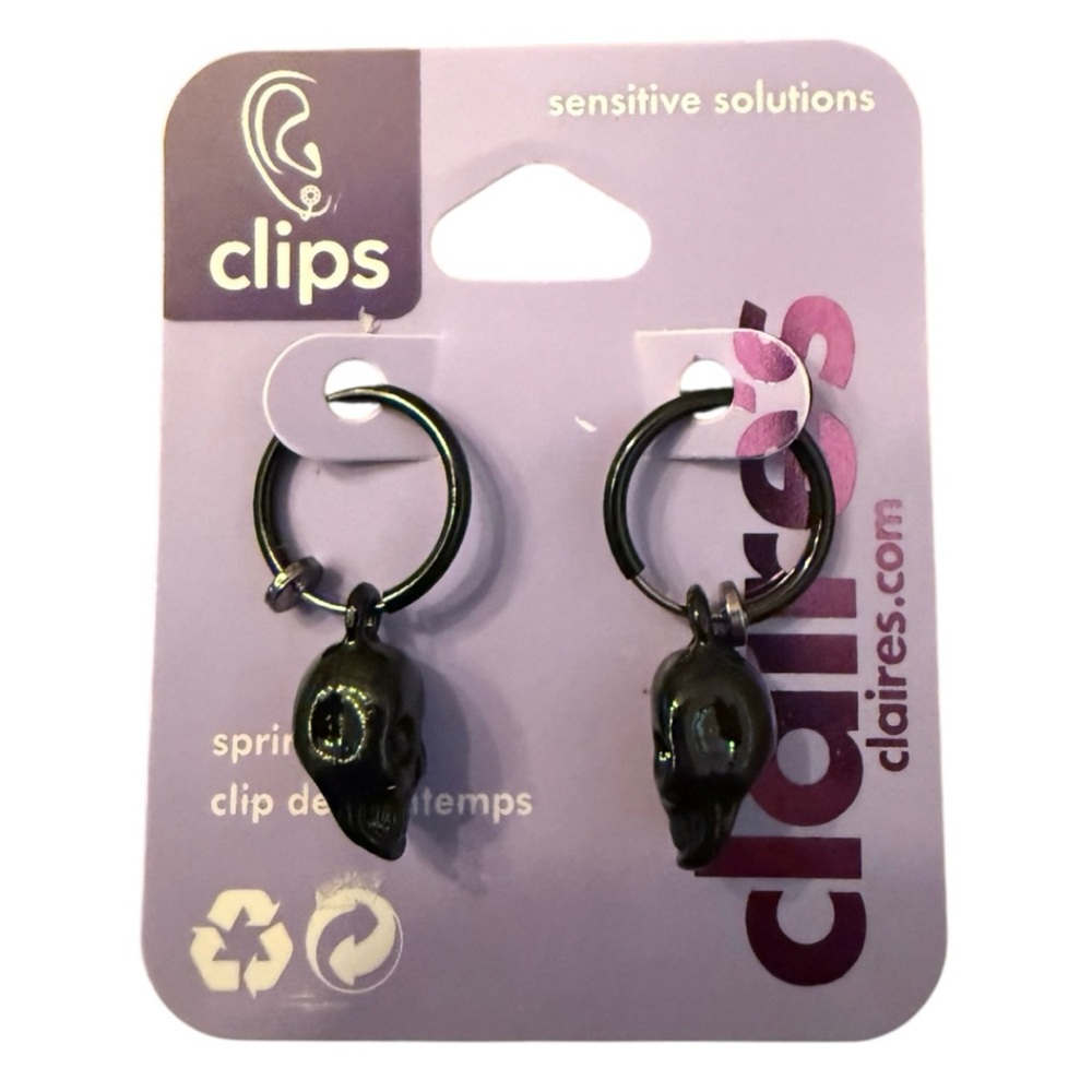 Claire’s Black Skull Spring Clip-On Hoop Earrings Goth NWT